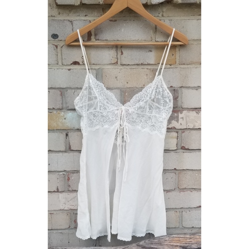 VS Lace Cup Dual Front Tie Teddy